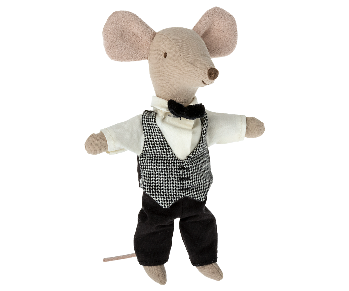Waiter Mouse, Big Sister/Brother