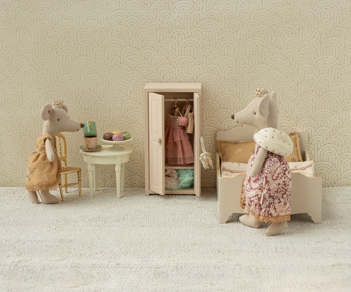 Bed, Mouse - Off white