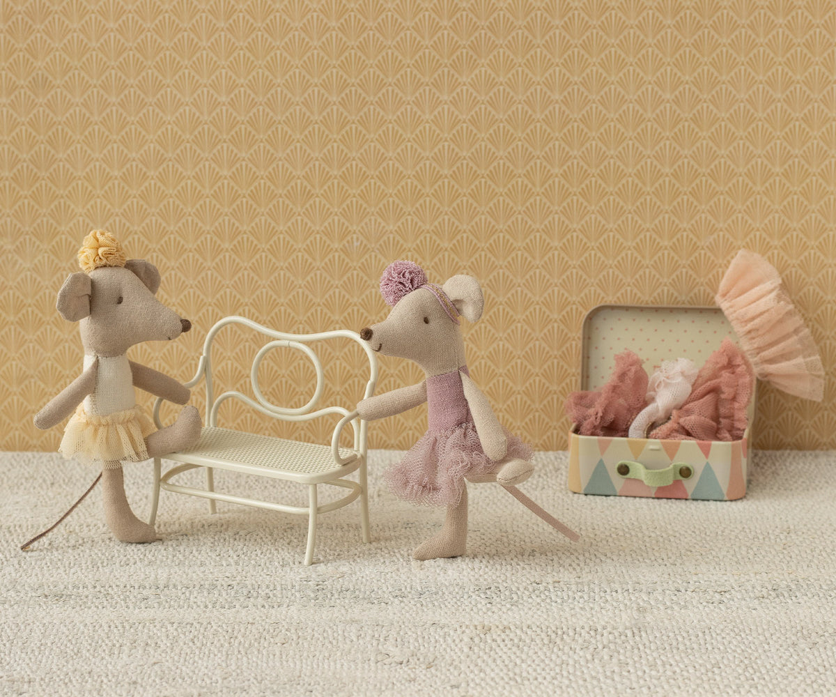 Ballerina mouse, Little sister - Heather